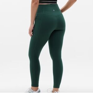 Athleta Salutation Stash Type